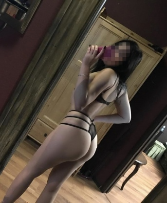 Я опытная в искусстве удовольствия и гарантирую незабываемые моменты. 💋
Мои услуги - это настоящая феерия страсти, эмоций и желания. Дай мне знать о своих предпочтениях, и я окунусь с тобой в мир наслаждения. Я истинная мастерица оральных ласк и знаю, как доставить тебе непревзойденное удовольствие. 💦
Фотографии настоящие и проверенные, поэтому можешь быть уверен, что мы встретимся с той же красоткой, что на снимках. Сексуальные формы, аппетитная грудь и изысканная манера – тебе понравится! 💃
У меня есть множество положительных отзывов от моих довольных клиентов. Они подчеркивают мою страстность, талант и неотразимость. Не упусти свой шанс познать настоящее наслаждение с лучшей индивидуалкой Москвы. Ты заслуживаешь самого лучшего, и я тот счастливчик, который исполнит твои мечты. 🌹
Живу я в Москве, поэтому тебе не придется преодолевать большие расстояния. Встречи возможны на твоей или моей территории в любое время дня или ночи. Милый, приготовься к незабываемому опыту – со мной ты ощутишь настоящую страсть и раскроешь весь свой потенциал. 😉 Любовь